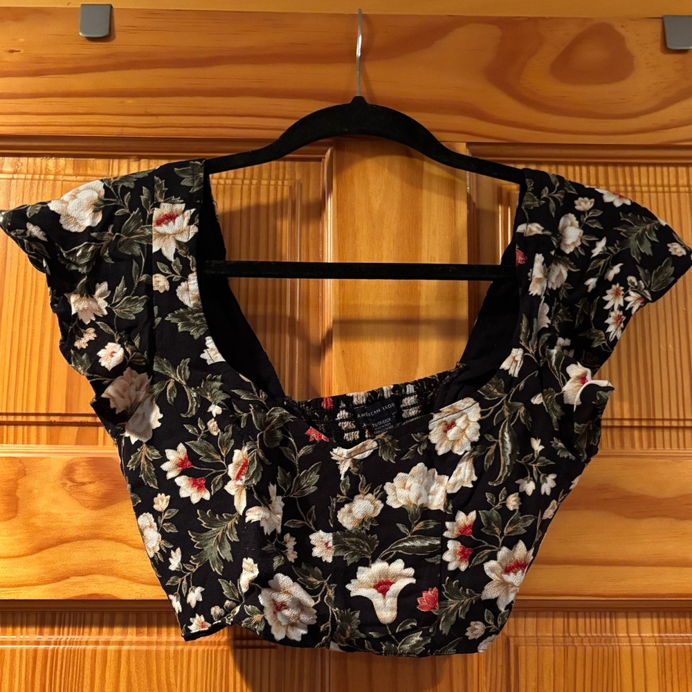 American Eagle crop flower print top